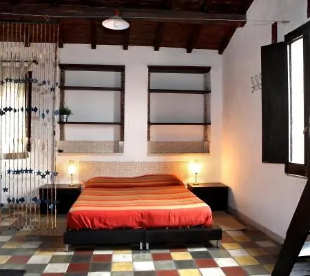 索尔西西利酒店 2*